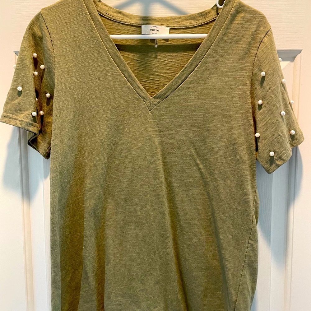 Pearl studded top!